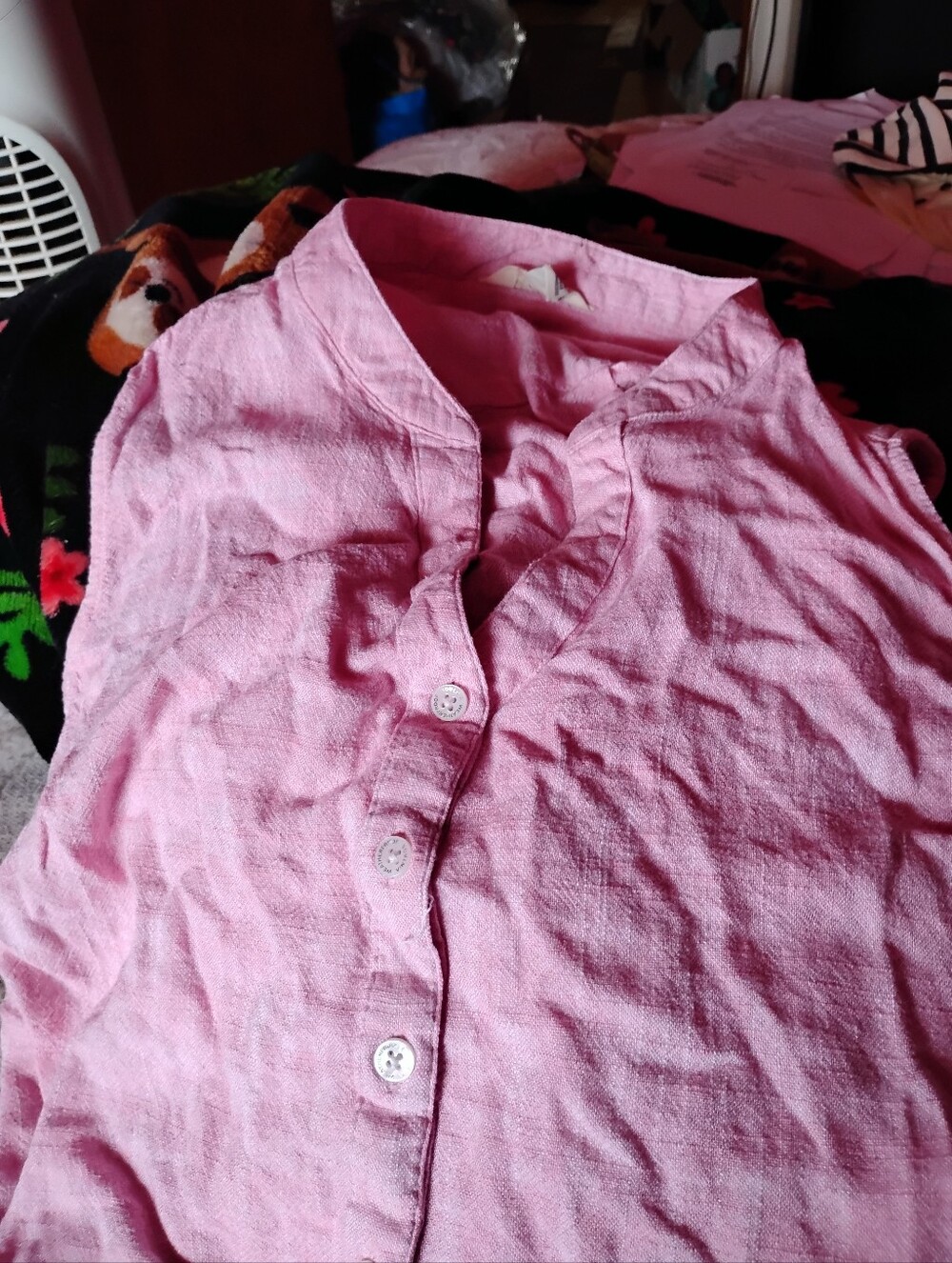 Pink Button-Front Sleeveless Button-front Top